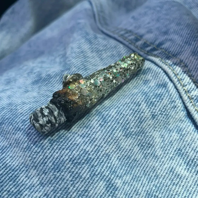 Novelty Glitter Blunt Pin Brooch with Iridescent Sparkle and Ash Effect Tip [YQT:ML-260924-001:ed356ac8ee9331f1]